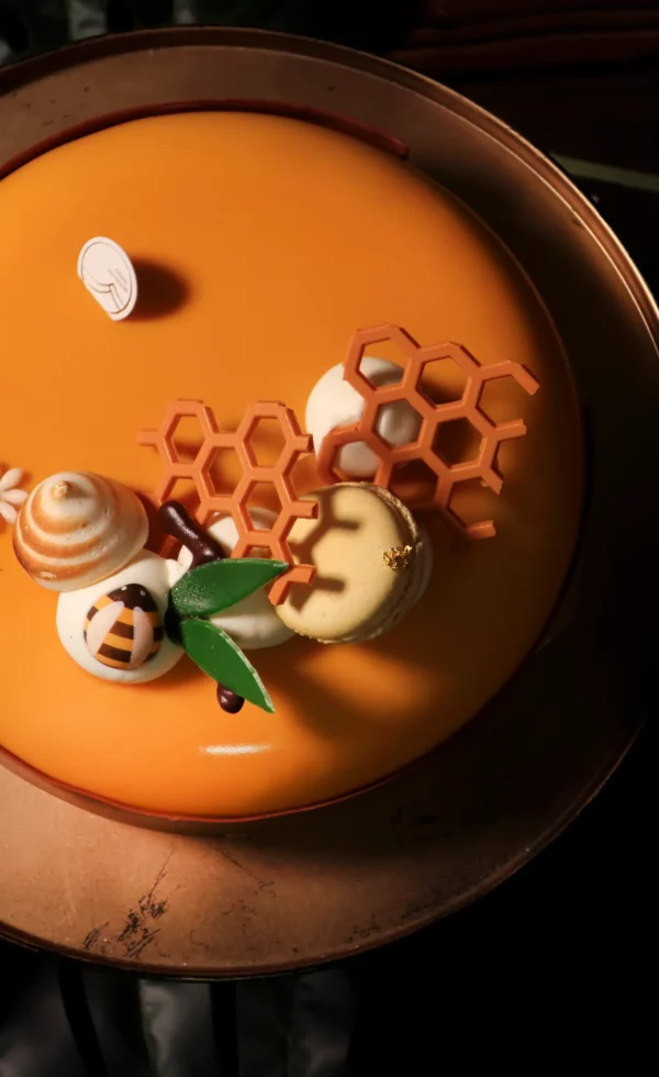 「蜂」はちみつ hatimitsu | 佛手柑蜂蜜慕絲蛋糕 Gâteau Omakase 匠心製菓
